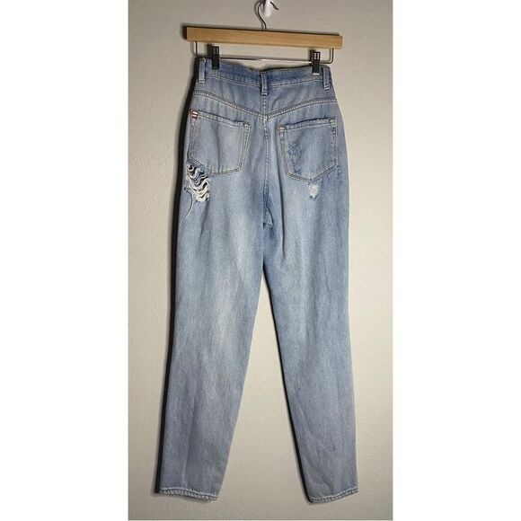 Urban Outfitters BDG Light Wash High Rise Mom Jean Size 24 - Picture 2 of 11